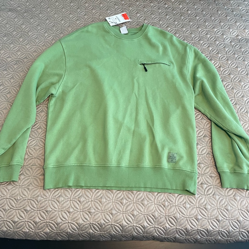Zara men’s crewneck sweatshirt